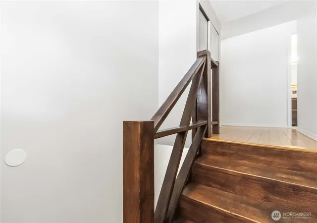 Photo 3 of Single family home for sale at 545 Val Vista Dr, Montesano, WA 98563 | MLS# NWM2492092 | Listing updated on 2026-09-24