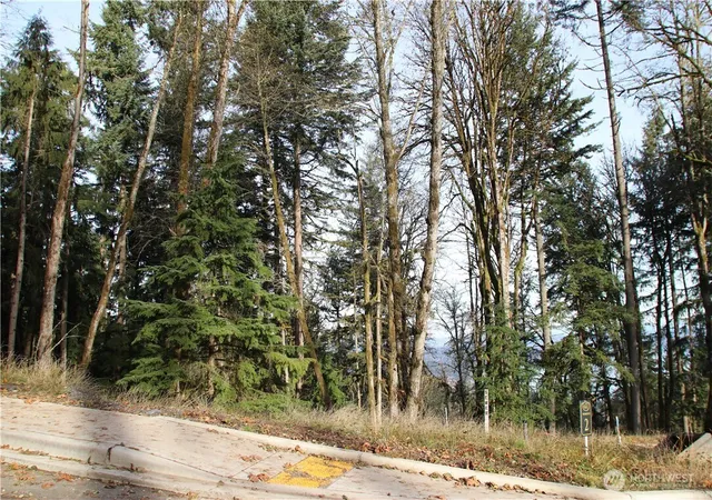 Photo 4 of Sale Pending at 17760 SE 62nd Place #Lot 9, Bellevue, WA 98006 | MLS# NWM2492171 | Listing updated on 2026-09-25