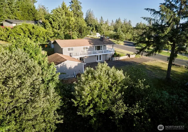 Photo 1 of Sale Pending at 622 Mount Pleasant Rd, Kelso, WA 98626 | MLS# NWM2492508 | Listing updated on 2026-09-25