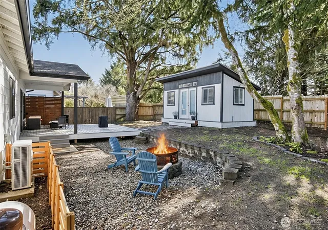 Photo 2 of Single family home for sale at 793 Island Cir Se, Ocean Shores, WA 98569 | MLS# NWM2492570 | Listing updated on 2026-10-11