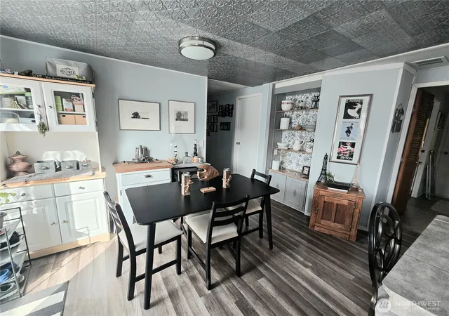 Photo 3 of Sale Pending at 1114 29th Street Pl NW #29, Puyallup, WA 98371 | MLS# NWM2492959 | Listing updated on 2026-09-25