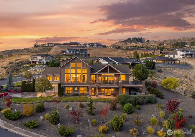 Photo 1 of Single family home for sale at 232 Crystal Dr, Chelan, WA 98816 | MLS# NWM2493609 | Listing updated on 2026-09-25