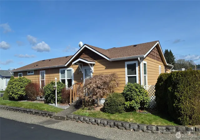 Photo 1 of Manufactured home for sale at 1918 Harrison Ave #34, Centralia, WA 98531 | MLS# NWM2494000 | Listing updated on 2026-09-28