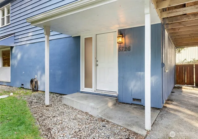 Photo 3 of Sale Pending at 5726 5728 Tracyton Blvd Nw, Bremerton, WA 98311 | MLS# NWM2494422 | Listing updated on 2026-09-25