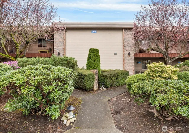 Photo 3 of Condo for sale at 700 11th Street #C-1, Bellingham, WA 98225 | MLS# NWM2494552 | Listing updated on 2026-10-02