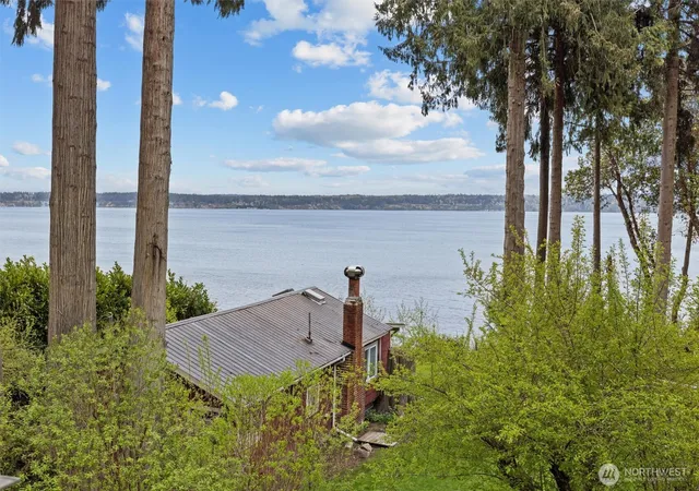 Photo 3 of Sale Pending at 3817 Bells Beach Rd, Langley, WA 98260 | MLS# NWM2494795 | Listing updated on 2026-08-27