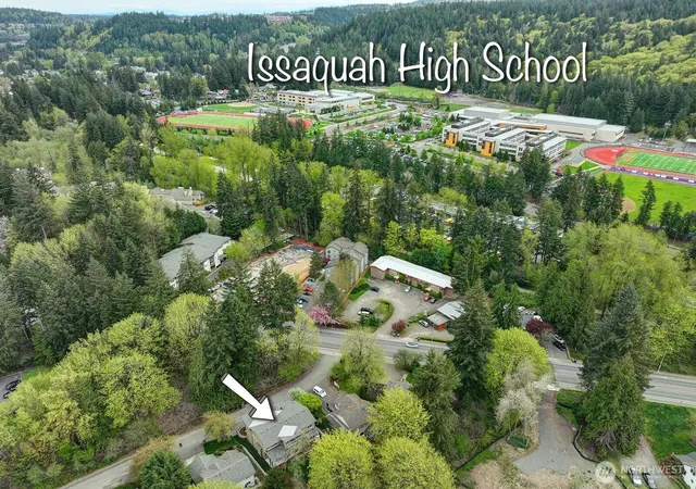 Photo 2 of Single family home for sale at 865 Front St S, Issaquah, WA 98027 | MLS# NWM2494856 | Listing updated on 2026-09-29