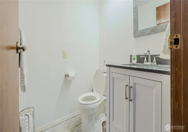 Photo 3 of Sale Pending at 31732 47th Lane SW #C, Federal Way, WA 98023 | MLS# NWM2494951 | Listing updated on 2026-09-06