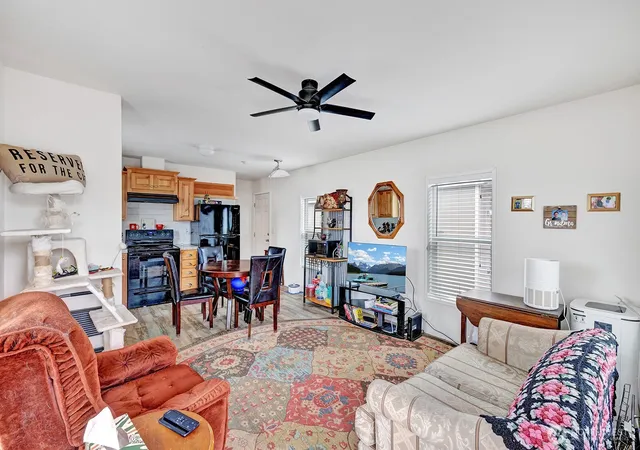 Photo 3 of Manufactured home for sale at 3418 S 182nd Street #163, Sea Tac, WA 98188 | MLS# NWM2495078 | Listing updated on 2026-10-27