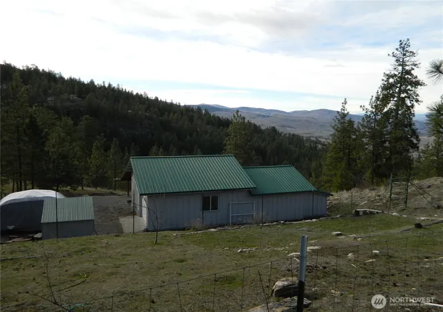 Photo 3 of Sale Pending at 28 Ridgeline Rd, Tonasket, WA 98855 | MLS# NWM2495130 | Listing updated on 2026-09-29