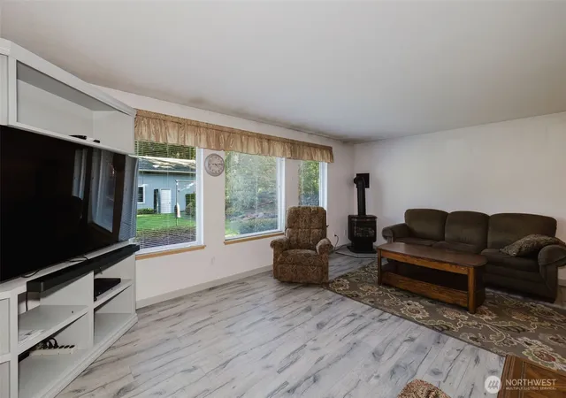 Photo 4 of Sale Pending at 4329 SW Weyers Ln, Port Orchard, WA 98367 | MLS# NWM2495442 | Listing updated on 2026-09-25