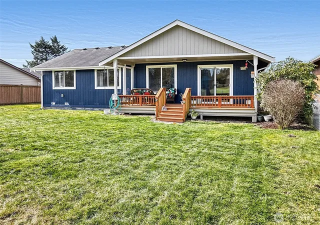 Photo 2 of Single family home for sale at 550 Canal Dr Ne, Ocean Shores, WA 98569 | MLS# NWM2495614 | Listing updated on 2026-10-11