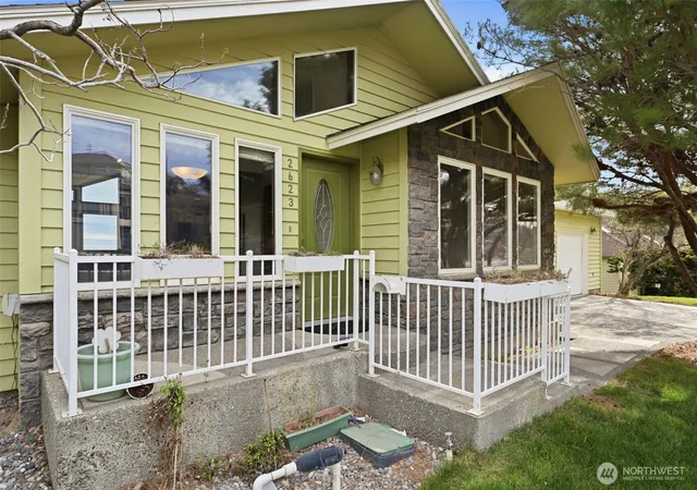 Photo 3 of Sale Pending at 2623 S Kellog St, Kennewick, WA 99338 | MLS# NWM2495641 | Listing updated on 2026-10-05
