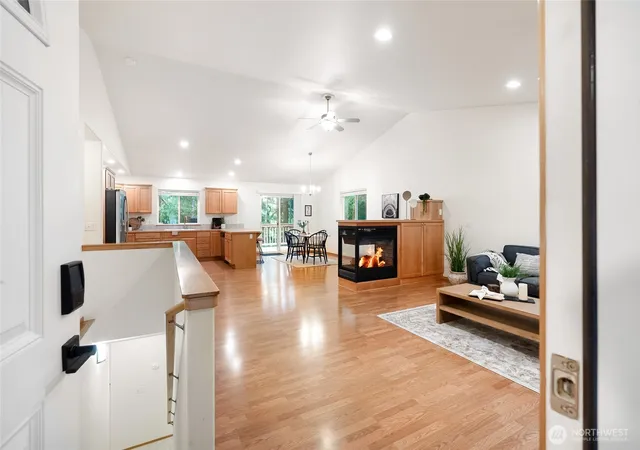 Photo 3 of Single family home for sale at 9 Shooting Star Ct, Bellingham, WA 98229 | MLS# NWM2495701 | Listing updated on 2026-09-30