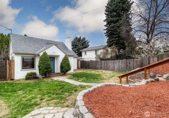 Photo 2 of Contingent at 415 Se 5th Street, College Place, WA 99324 | MLS# NWM2495848 | Listing updated on 2026-09-21