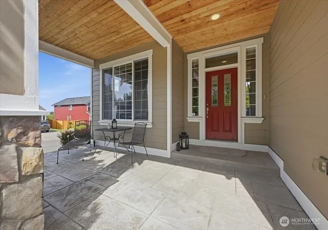 Photo 2 of Single family home for sale at 17103 138th Avenue Ct E, Puyallup, WA 98374 | MLS# NWM2495876 | Listing updated on 2026-09-25