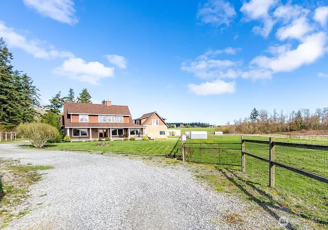 Photo 3 of Single family home for sale at 1013 Mallard Ln, Camano Island, WA 98282 | MLS# NWM2495996 | Listing updated on 2026-09-21