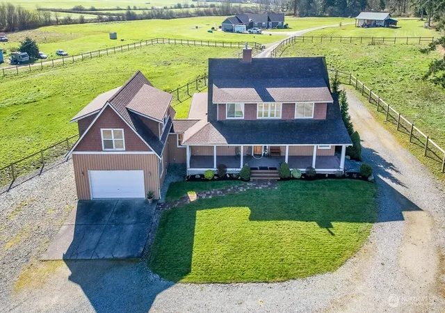 Photo 4 of Single family home for sale at 1013 Mallard Ln, Camano Island, WA 98282 | MLS# NWM2495996 | Listing updated on 2026-09-21