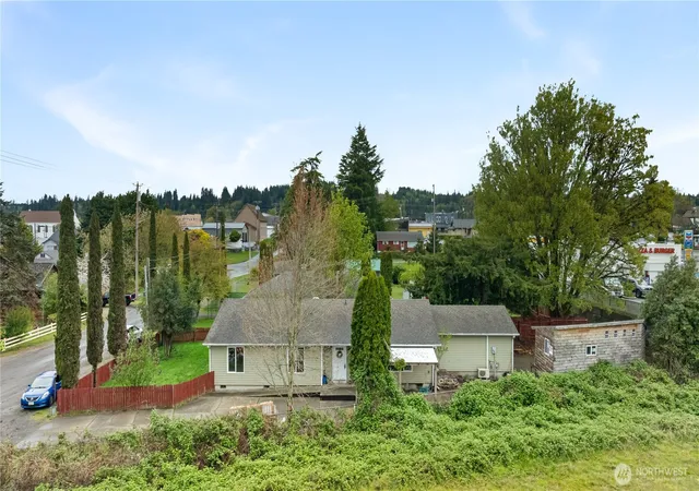 Photo 1 of Single family home for sale at 320 S 4th Street, Elma, WA 98541 | MLS# NWM2496111 | Listing updated on 2026-09-25
