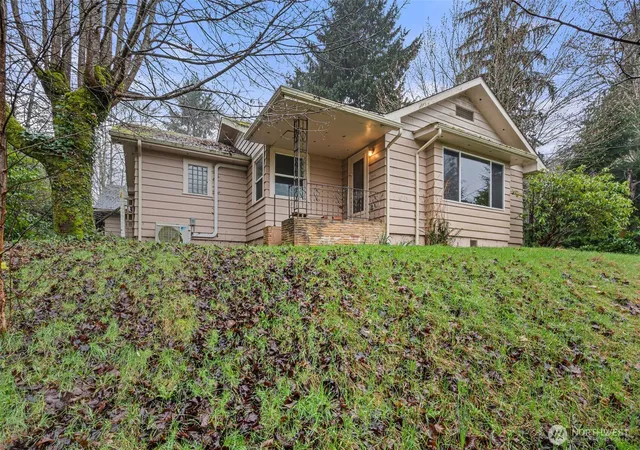 Photo 2 of Sale Pending at 1905 Gerber St, Raymond, WA 98577 | MLS# NWM2496734 | Listing updated on 2026-09-19