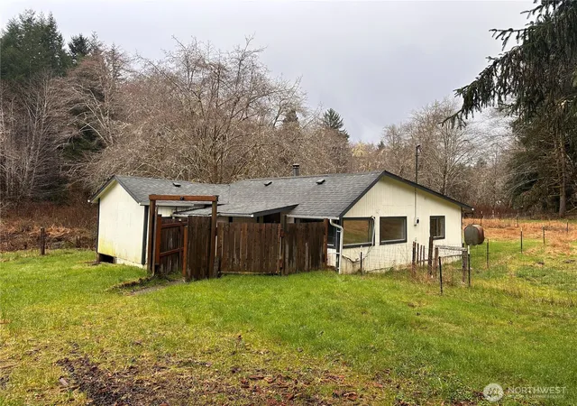 Photo 1 of Sale Pending at 310 Butte Crk Rd, Raymond, WA 98577 | MLS# NWM2496791 | Listing updated on 2026-09-25