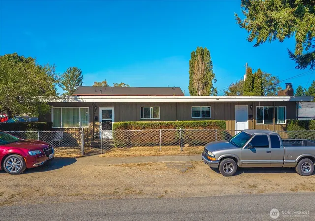 Photo 2 of Multi family home for sale at 1561 S 35th Street, Tacoma, WA 98418 | MLS# NWM2496835 | Listing updated on 2026-09-25