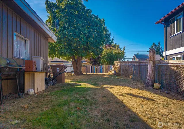 Photo 4 of House for sale at 1561 S 35th Street, Tacoma, WA 98418 | MLS# NWM2496835 | Listing updated on 2026-09-25
