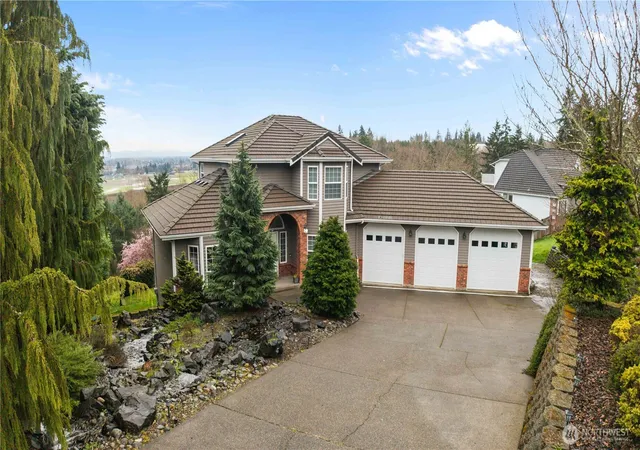 Photo 2 of Single family home for sale at 5801 51st Avenue Ct E, Tacoma, WA 98443 | MLS# NWM2496904 | Listing updated on 2026-09-23
