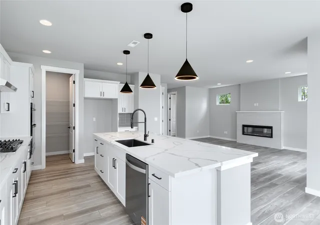 Photo 3 of Single family home for sale at 2452 SW Ridgeway Dr, Oak Harbor, WA 98277 | MLS# NWM2496938 | Listing updated on 2026-09-30
