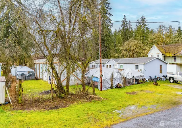 Photo 3 of Manufactured home for sale at 408 W Eagle Ave, Oakville, WA 98568 | MLS# NWM2496989 | Listing updated on 2026-07-07