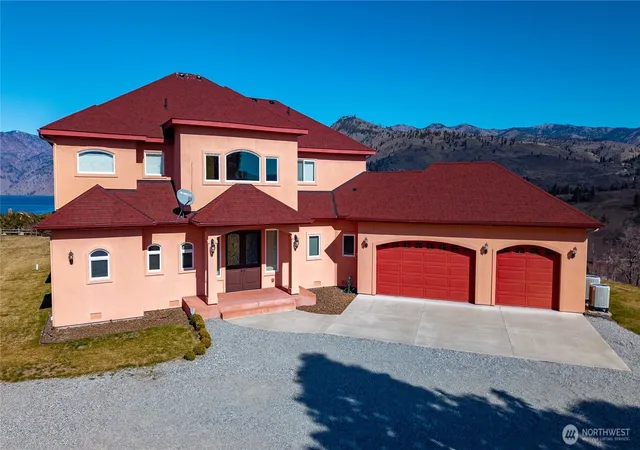 Photo 2 of Sale Pending at 555 Loop Ave, Manson, WA 98831 | MLS# NWM2497113 | Listing updated on 2026-09-25