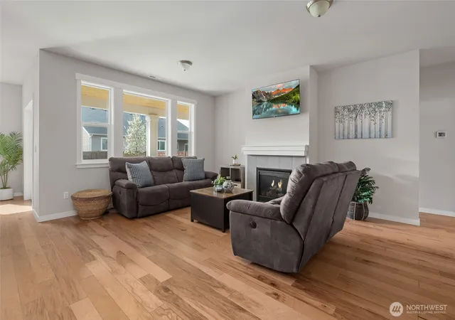Photo 4 of Sale Pending at 1768 E Rio Vista Ave, Burlington, WA 98233 | MLS# NWM2497219 | Listing updated on 2026-09-21