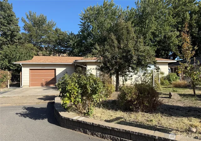 Photo 1 of Single family home for sale at 1427 Wilkenson St, Milton Freewater, OR 97862 | MLS# NWM2497550 | Listing updated on 2026-10-05
