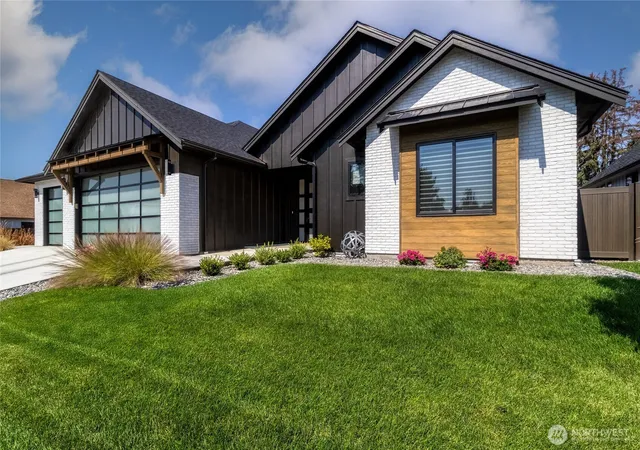 Photo 2 of Sale Pending at 1261 Doc Bar Pl, Walla Walla, WA 99362 | MLS# NWM2497899 | Listing updated on 2026-10-19