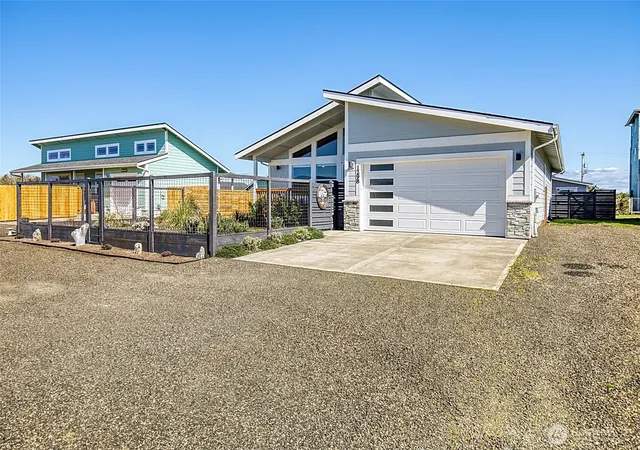 Photo 2 of Sale Pending at 1298 Storm King Ave Sw, Ocean Shores, WA 98569 | MLS# NWM2498237 | Listing updated on 2026-10-02