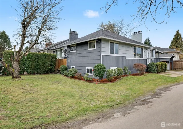 Photo 3 of Single family home for sale at 7301 32nd Avenue S, Seattle, WA 98118 | MLS# NWM2498345 | Listing updated on 2026-10-02