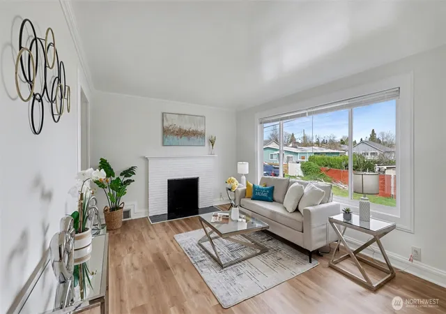 Photo 4 of Single family home for sale at 7301 32nd Avenue S, Seattle, WA 98118 | MLS# NWM2498345 | Listing updated on 2026-10-02