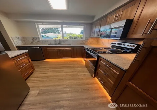 Photo 3 of Multi family home for sale at 17820 Smokey Point Blvd, Arlington, WA 98223 | MLS# NWM2498475 | Listing updated on 2026-09-21