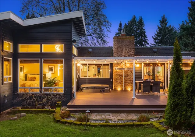 Photo 2 of Sale Pending at 20 Cascade Key, Bellevue, WA 98006 | MLS# NWM2498646 | Listing updated on 2026-09-25