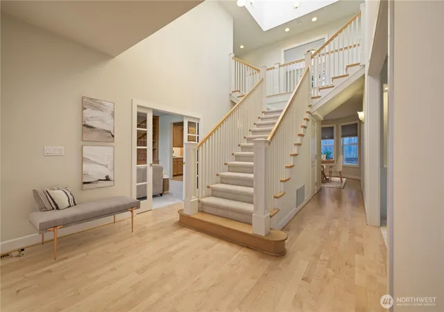 Photo 2 of Single family home for sale at 6082 167th Avenue Se, Bellevue, WA 98006 | MLS# NWM2498740 | Listing updated on 2026-07-29