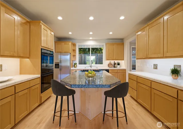 Photo 3 of Single family home for sale at 6082 167th Avenue Se, Bellevue, WA 98006 | MLS# NWM2498740 | Listing updated on 2026-07-29