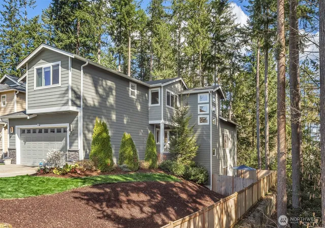 Photo 1 of Single family home for sale at 11815 26th Drive Se, Everett, WA 98208 | MLS# NWM2498792 | Listing updated on 2026-09-29
