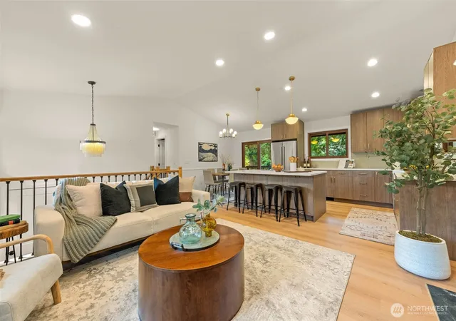 Photo 4 of Single family home for sale at 15817 SE Newport Way, Bellevue, WA 98006 | MLS# NWM2498910 | Listing updated on 2026-09-25