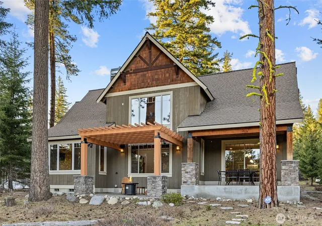 Photo 3 of Single family home for sale at 2101 Coal Mine Way, Cle Elum, WA 98922 | MLS# NWM2499473 | Listing updated on 2026-10-01