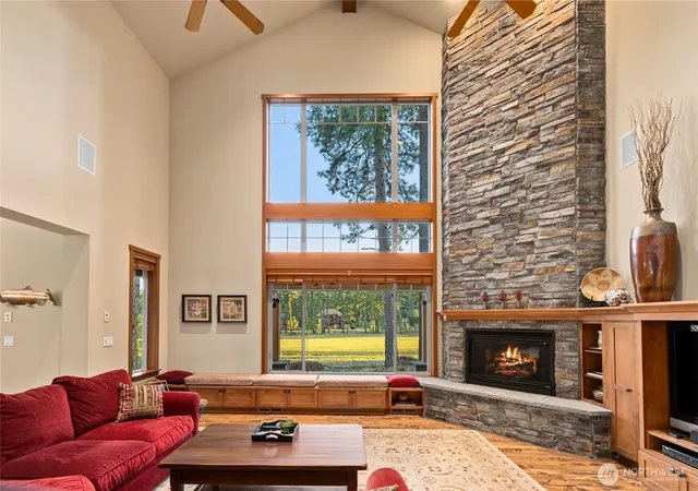 Photo 4 of Single family home for sale at 2101 Coal Mine Way, Cle Elum, WA 98922 | MLS# NWM2499473 | Listing updated on 2026-10-01