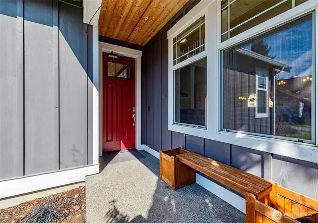 Photo 3 of Sale Pending at 2514 Fir Crst Blvd, Anacortes, WA 98221 | MLS# NWM2499562 | Listing updated on 2026-09-22