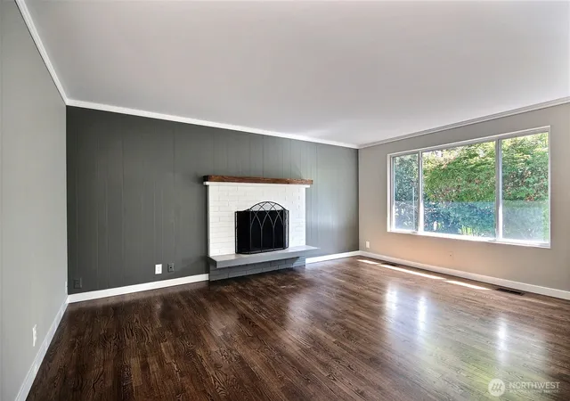 Photo 3 of Sale Pending at 310 9th Avenue, Kirkland, WA 98033 | MLS# NWM2499709 | Listing updated on 2026-08-26