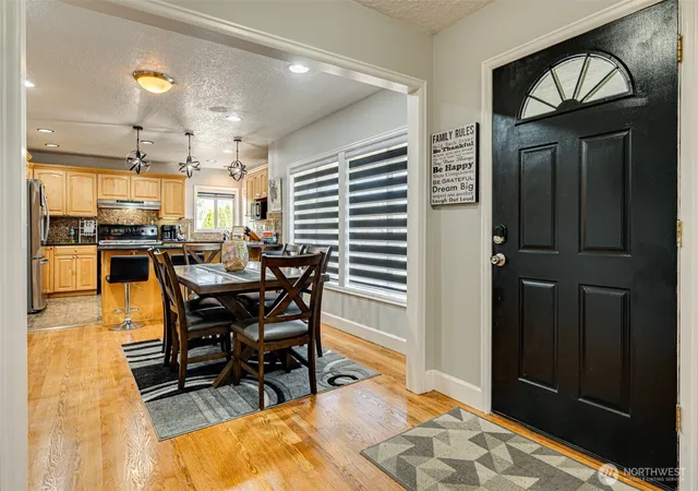 Photo 3 of Single family home for sale at 2126 Lewis River Rd, Woodland, WA 98674 | MLS# NWM2499730 | Listing updated on 2026-09-27