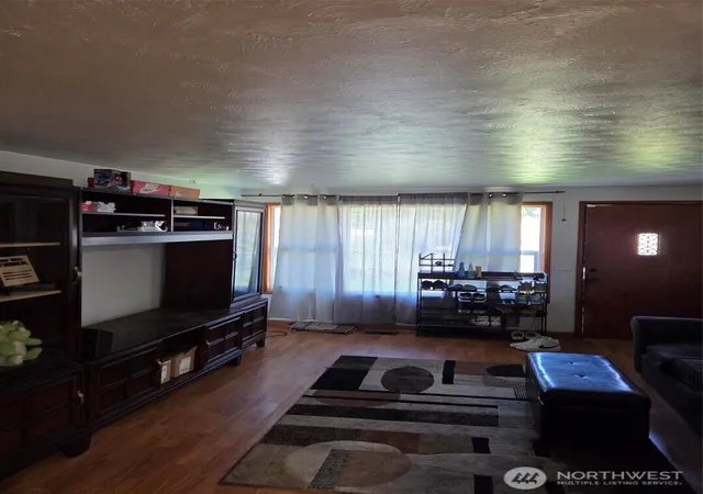 Photo 3 of Sale Pending at 1638 119th Street S, Tacoma, WA 98444 | MLS# NWM2499739 | Listing updated on 2026-09-02