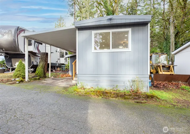 Photo 2 of Manufactured home for sale at 100 228th Street Se #19-B, Bothell, WA 98021 | MLS# NWM2499764 | Listing updated on 2026-10-01